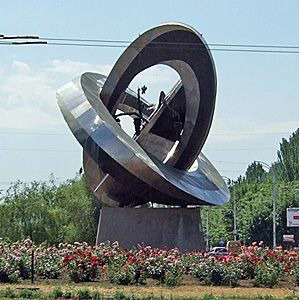 Памятник МИРНЫЙ АТОМ в г.Волгодонск